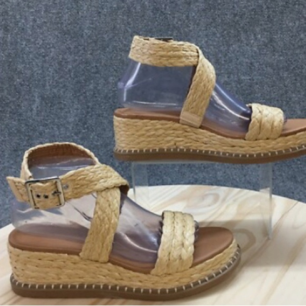 Universal Thread Tan Espadrille Sandals